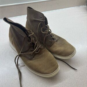 Men's Brown High-Top Shoes